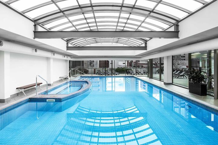 Hotel Pool