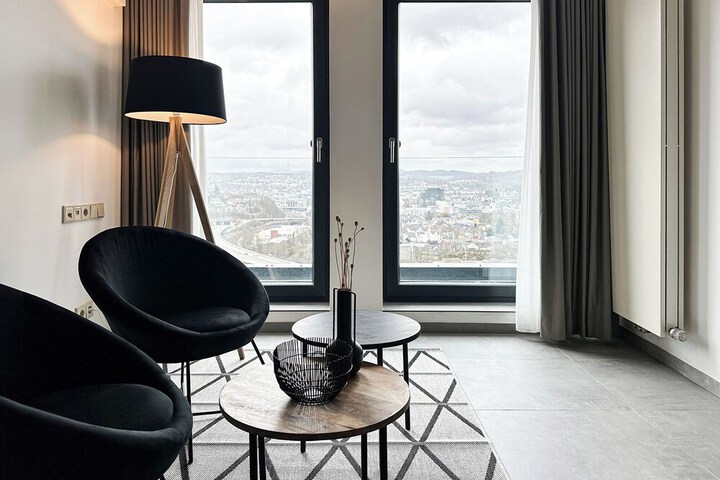 Room 28 of 179
