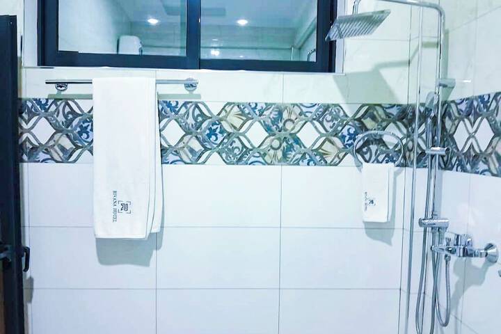 Room 105 of 133