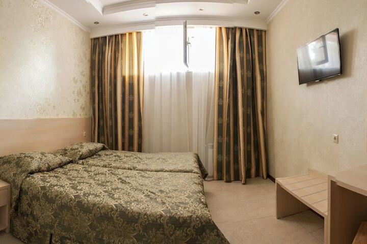 Room 6 of 49