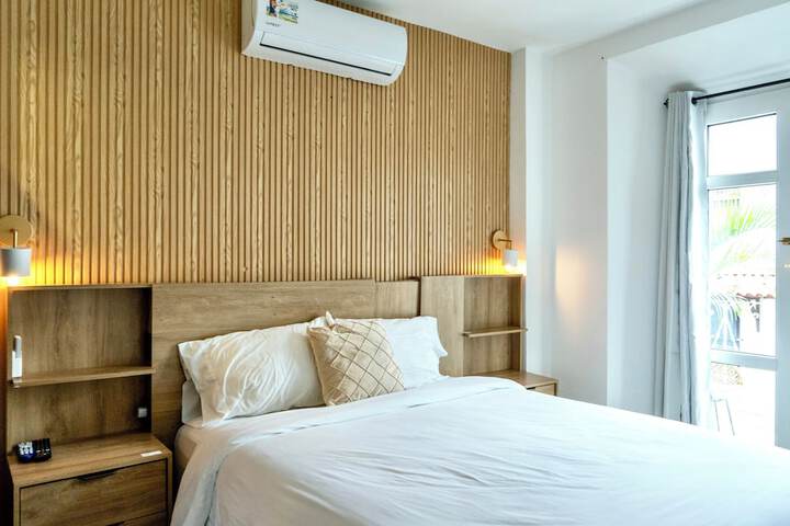 Room 21 of 46