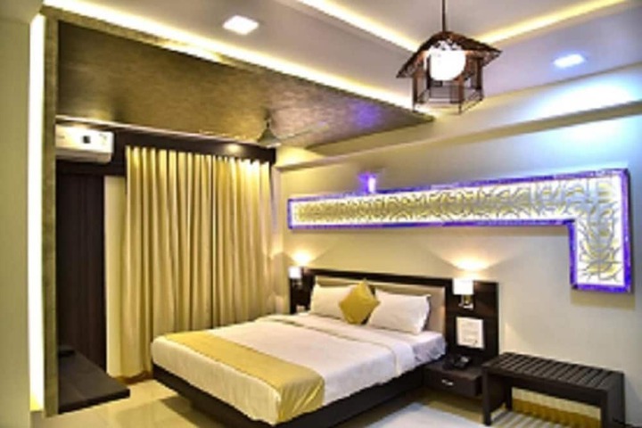 Room 9 of 39
