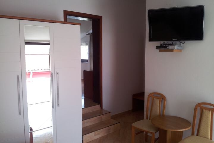 Room 45 of 51