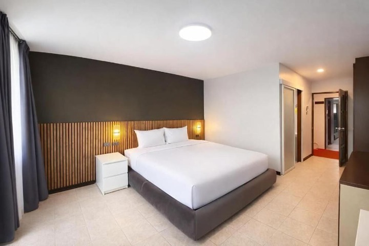 Room 7 of 39