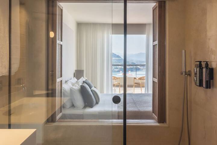 Room 21 of 70