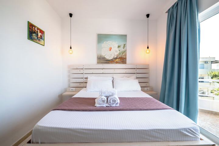 Room 10 of 297