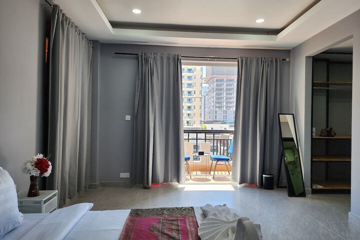 Room 18 of 65