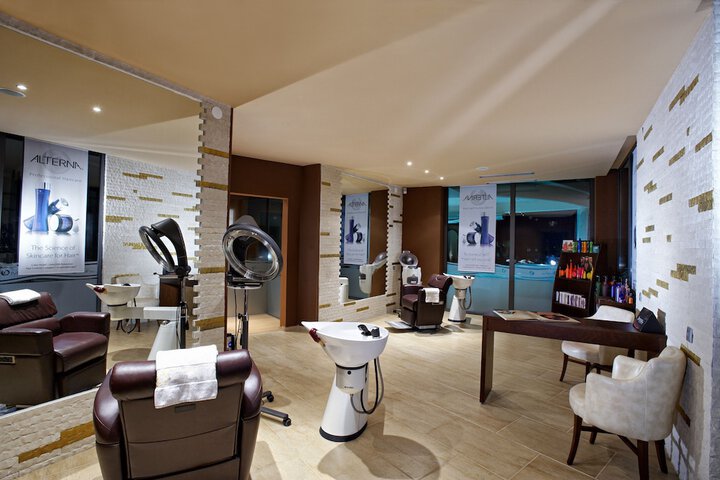 Hair salon