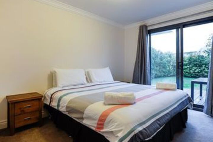 Room 6 of 22