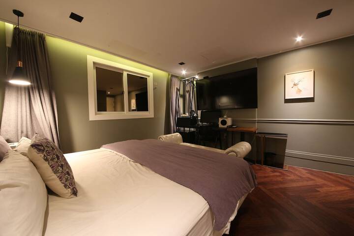Room 25 of 45
