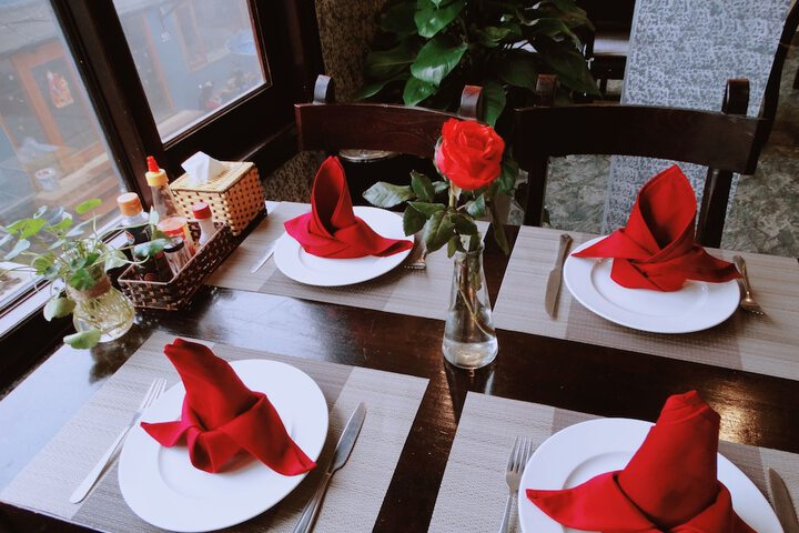 Dining 52 of 72