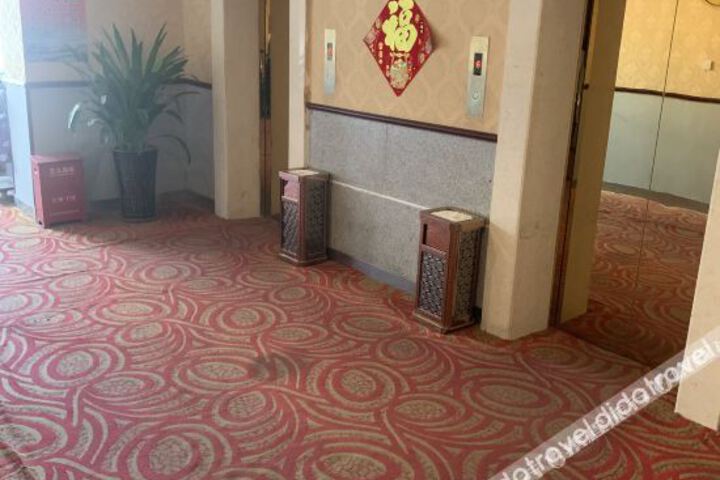 Hotel Interior 5 of 24
