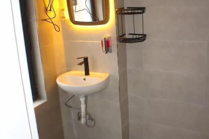 Room 18 of 20