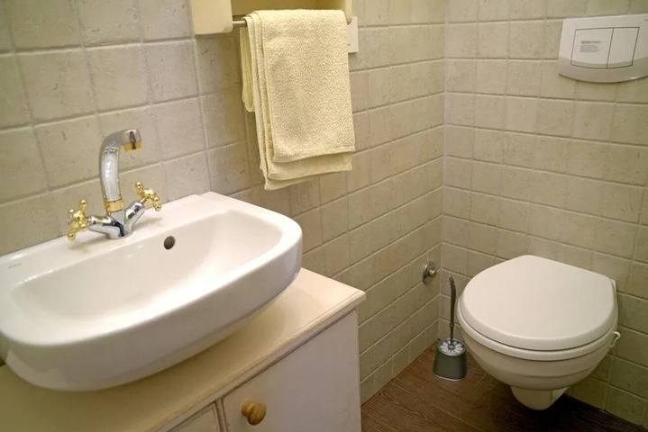 Room 6 of 21