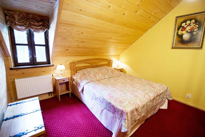 Room 21 of 205