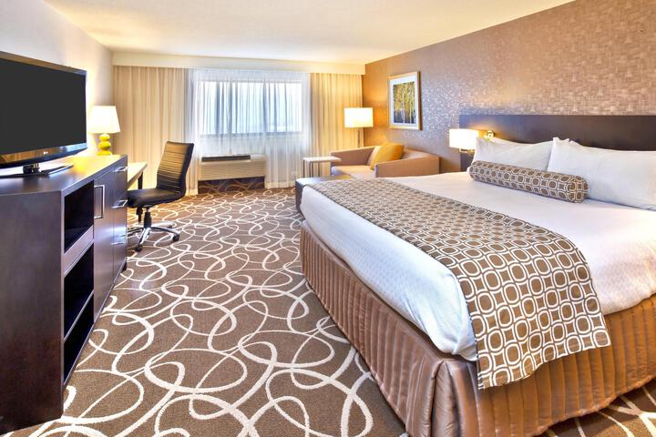Standard Room, King or Two Doubles (3 of 4)