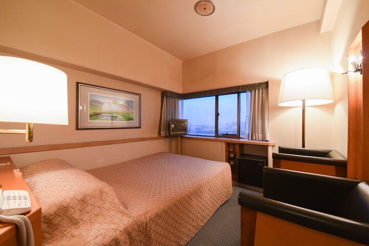 Room 30 of 65