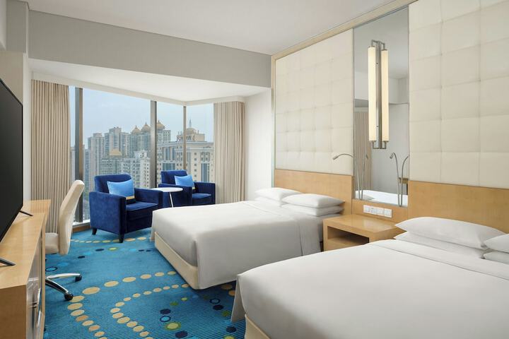 Room 32 of 109