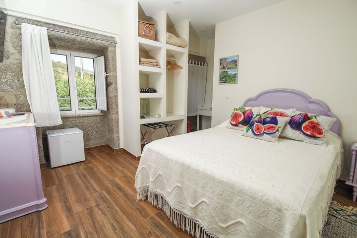 Room 4 of 65