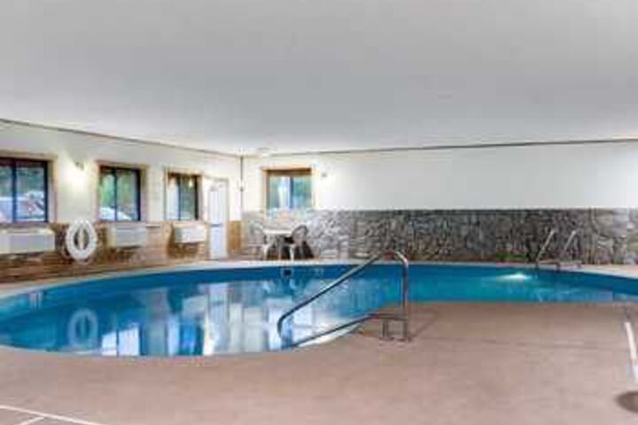 Pool 62 of 65