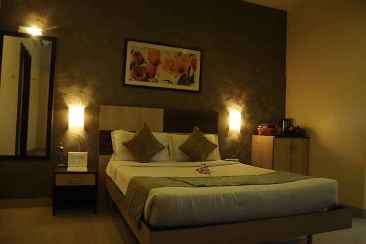 Room 11 of 53