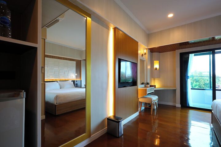 Room 49 of 86