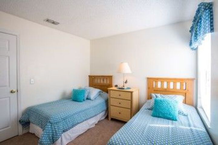 Room 12 of 24