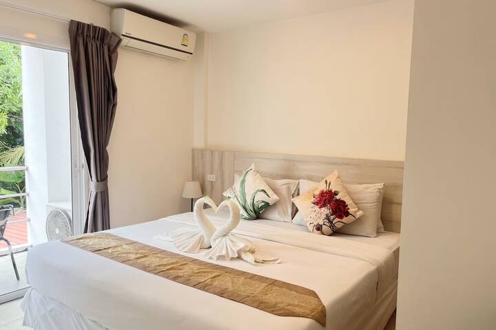 Room 16 of 37
