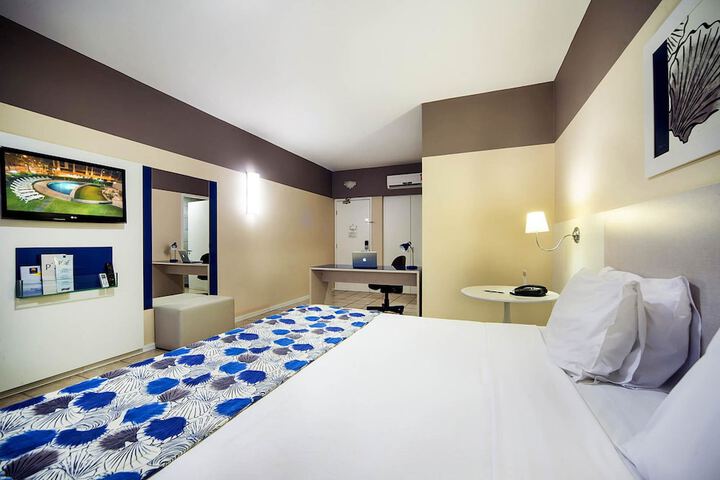 Room 13 of 89