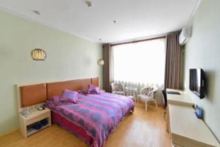 Room 14 of 14