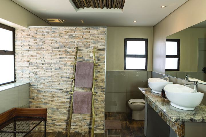 Clean Restrooms