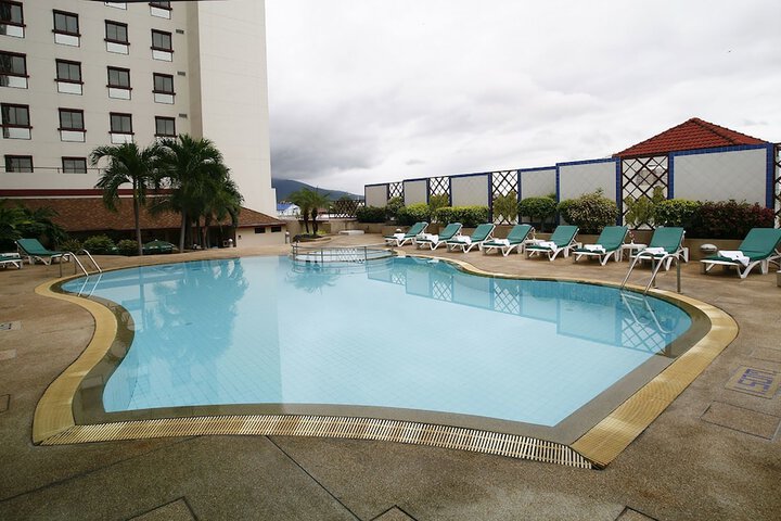 Pool 31 of 48