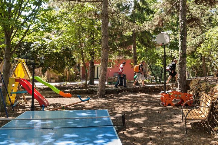 Children's play area - outdoor