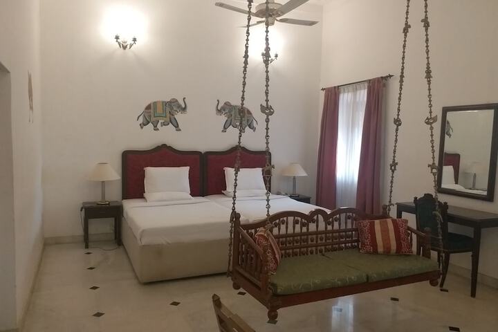 Room 21 of 60