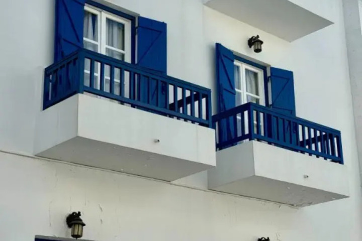 LEANDROS HOTEL