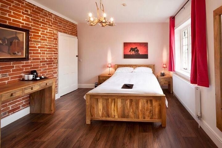 Room 3 of 22