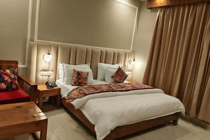 Room 5 of 24