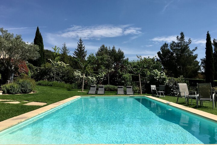 Hotel with Pool