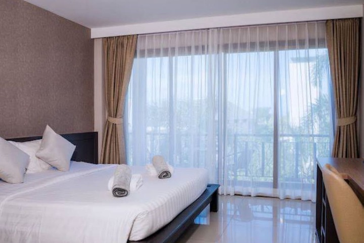 Room 52 of 139