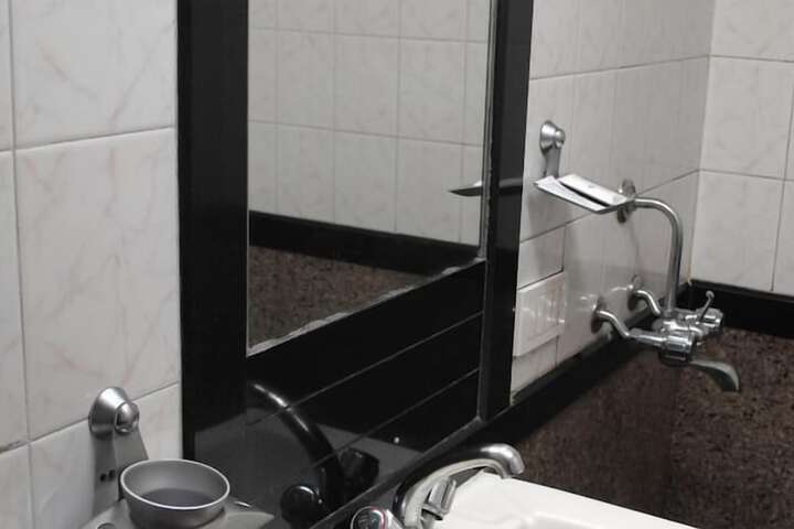 Room 14 of 23