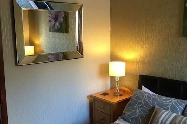 Room 17 of 44