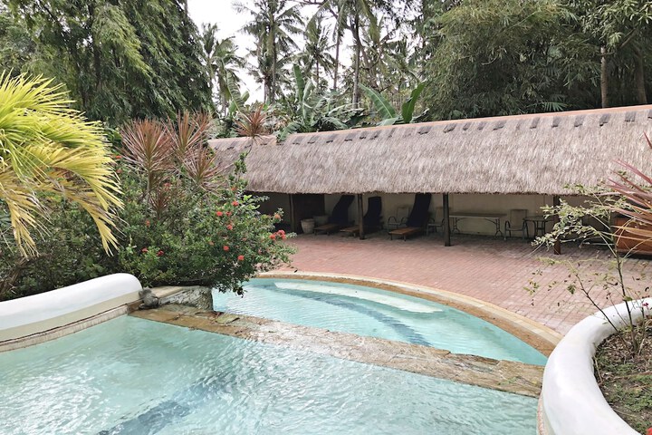 Pool 31 of 36