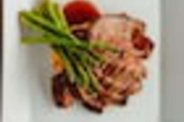 Dining 236 of 285