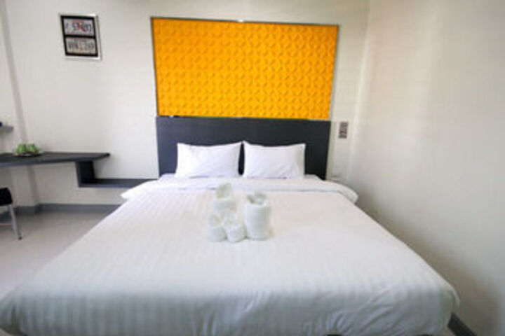 Room 15 of 29