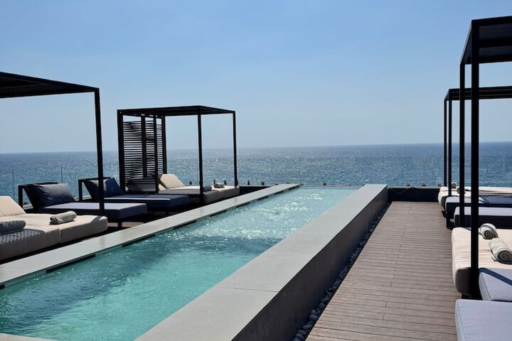 Pool 23 of 29