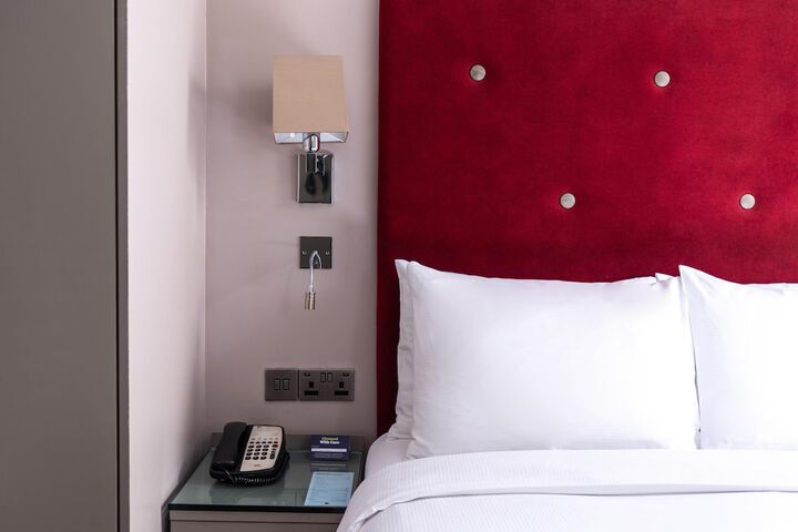 Room 53 of 114