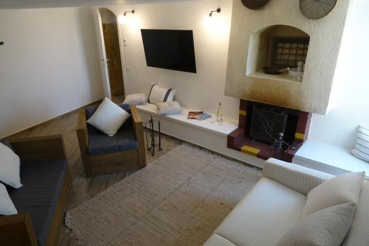 Room 79 of 106