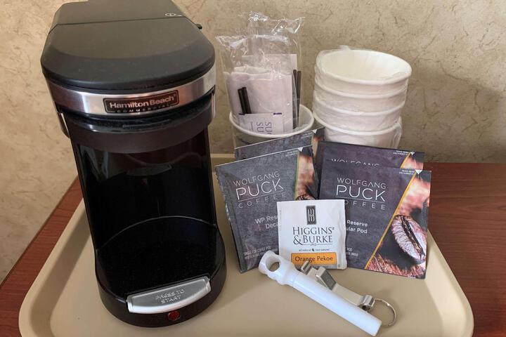 2 Double Beds Exterior Room High Speed Internet Coffee Maker (1 of 15)