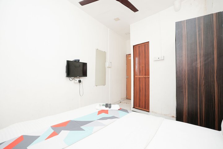 Room 11 of 19