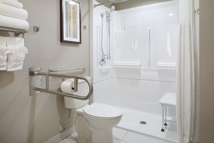1 King Bed Accessible (7 of 12)
